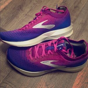 Women’s Brooks Levitate  2 running shoes.